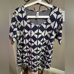 LuLaRoe Large Perfect Tee